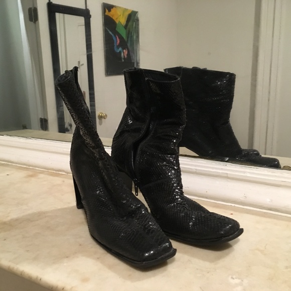 Stuart Weitzman Sexy Snakeskin Boots 8.5 - Picture 3 of 5